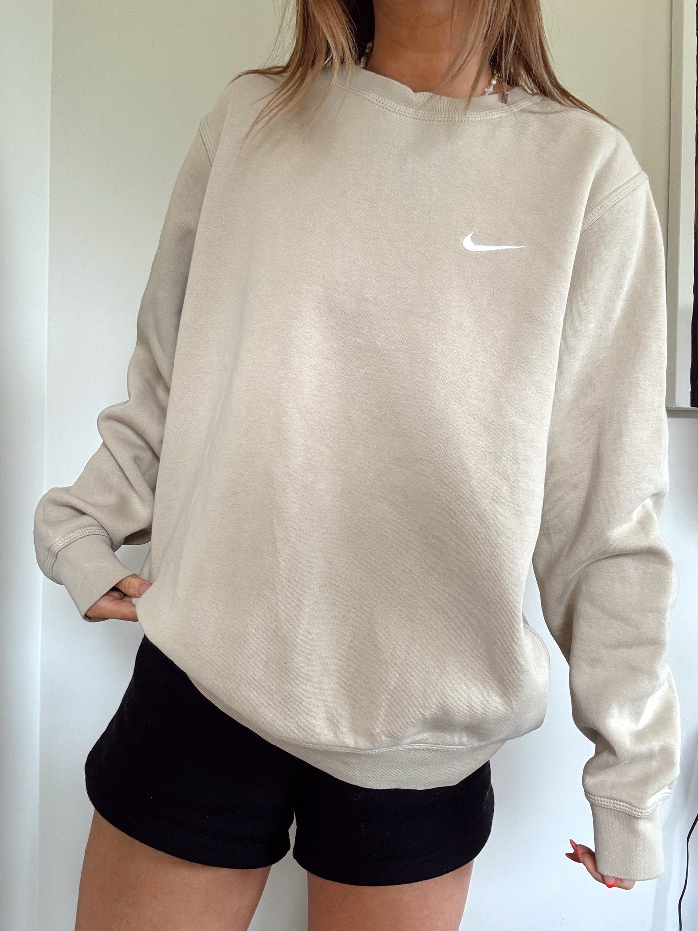 Neutral Nike swoosh crewneck