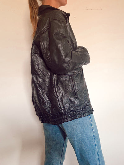 Vintage nyc staple leather bomber shaped jacket