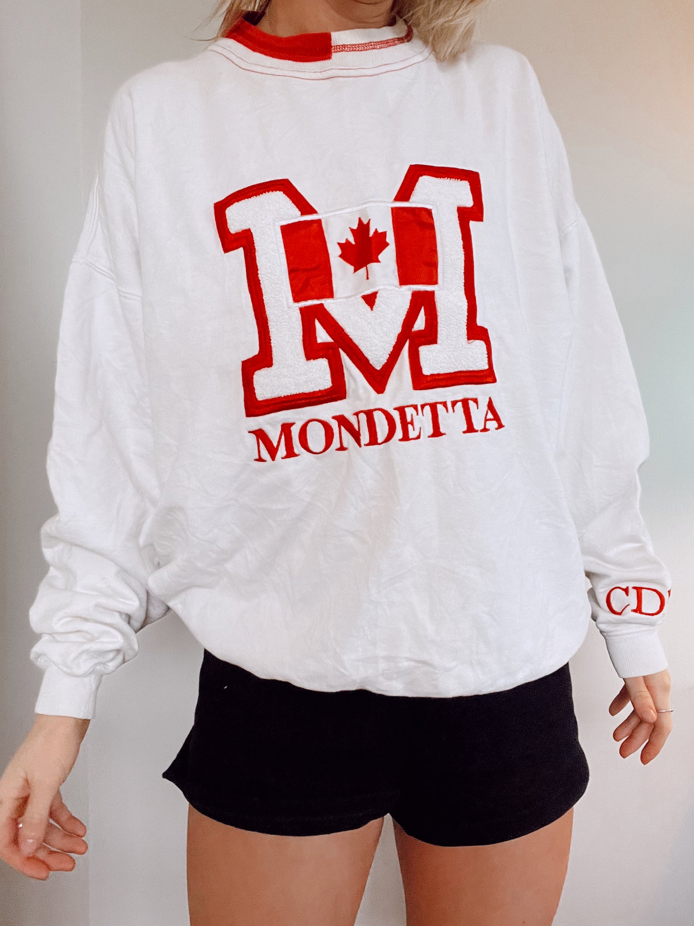 Vintage Mondetta Canada crewneck