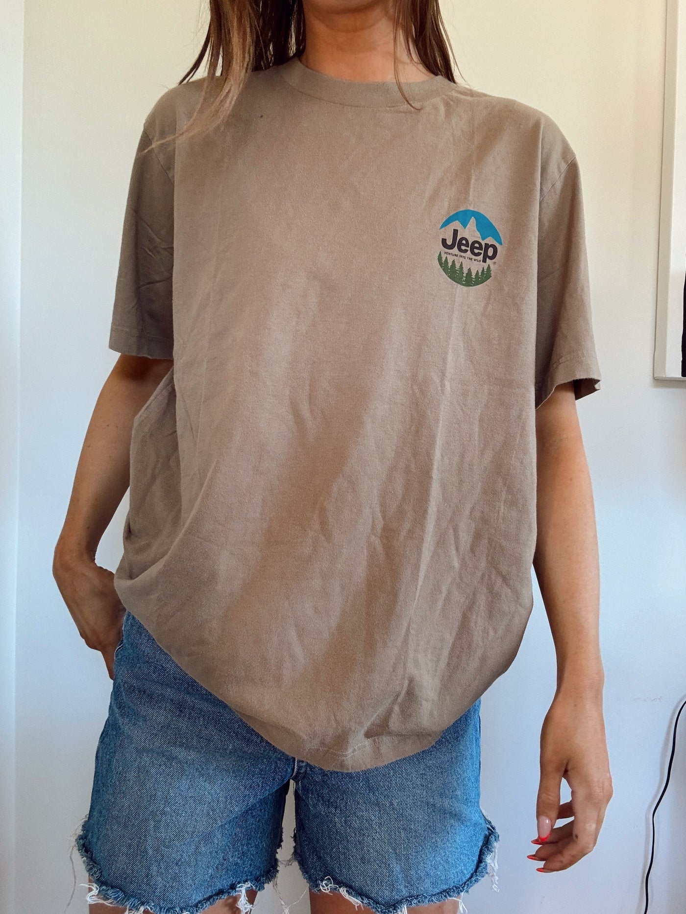 Jeep neutral graphic T-shirt