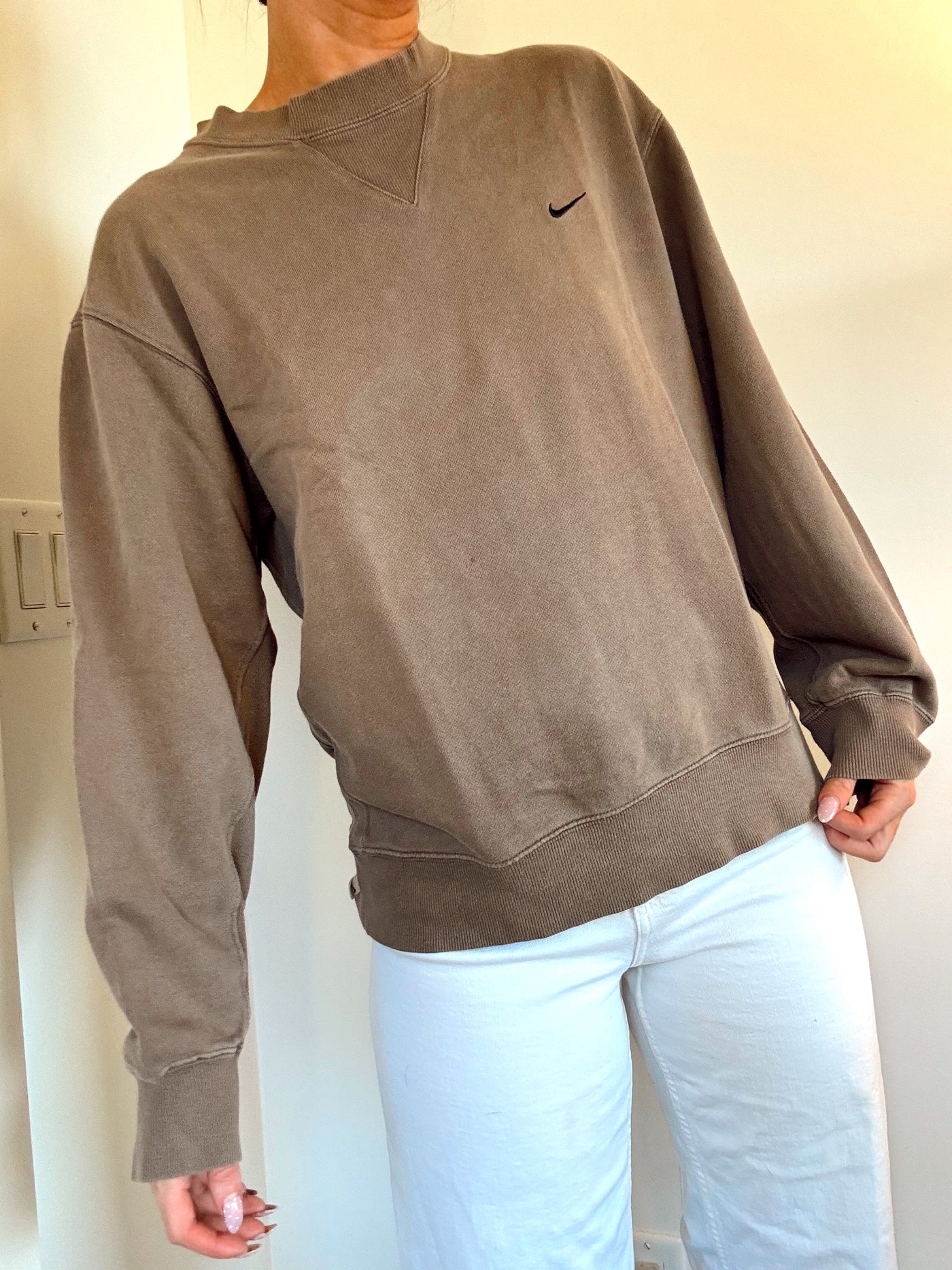 Vintage Nike swoosh brown crewneck