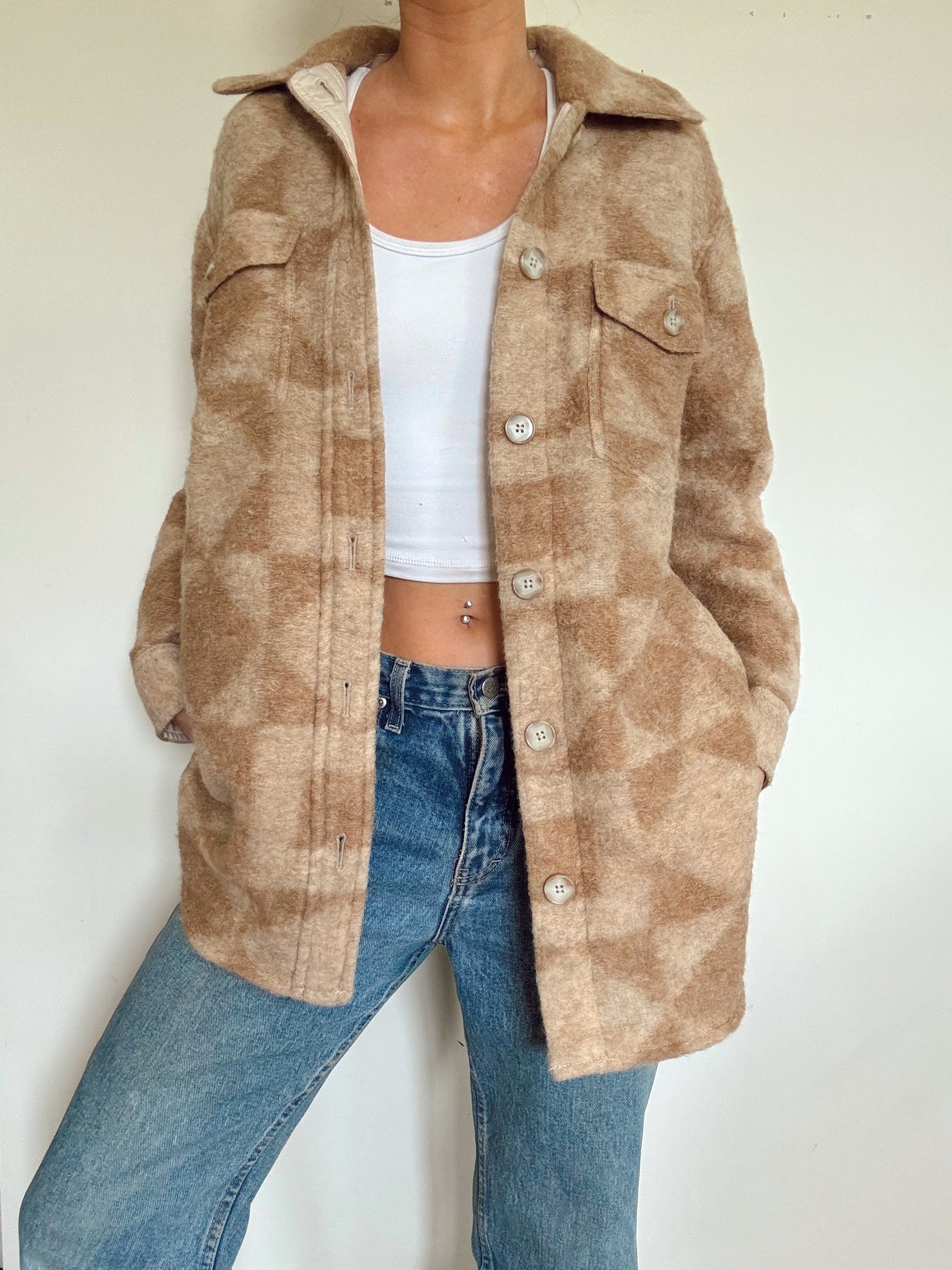 Wilfred free Aritzia Ganna two tone neutral brown shirt jacket