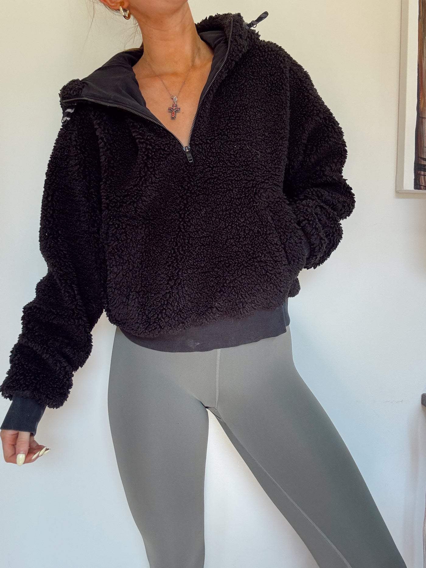 Lululemon Black scuba half zip up