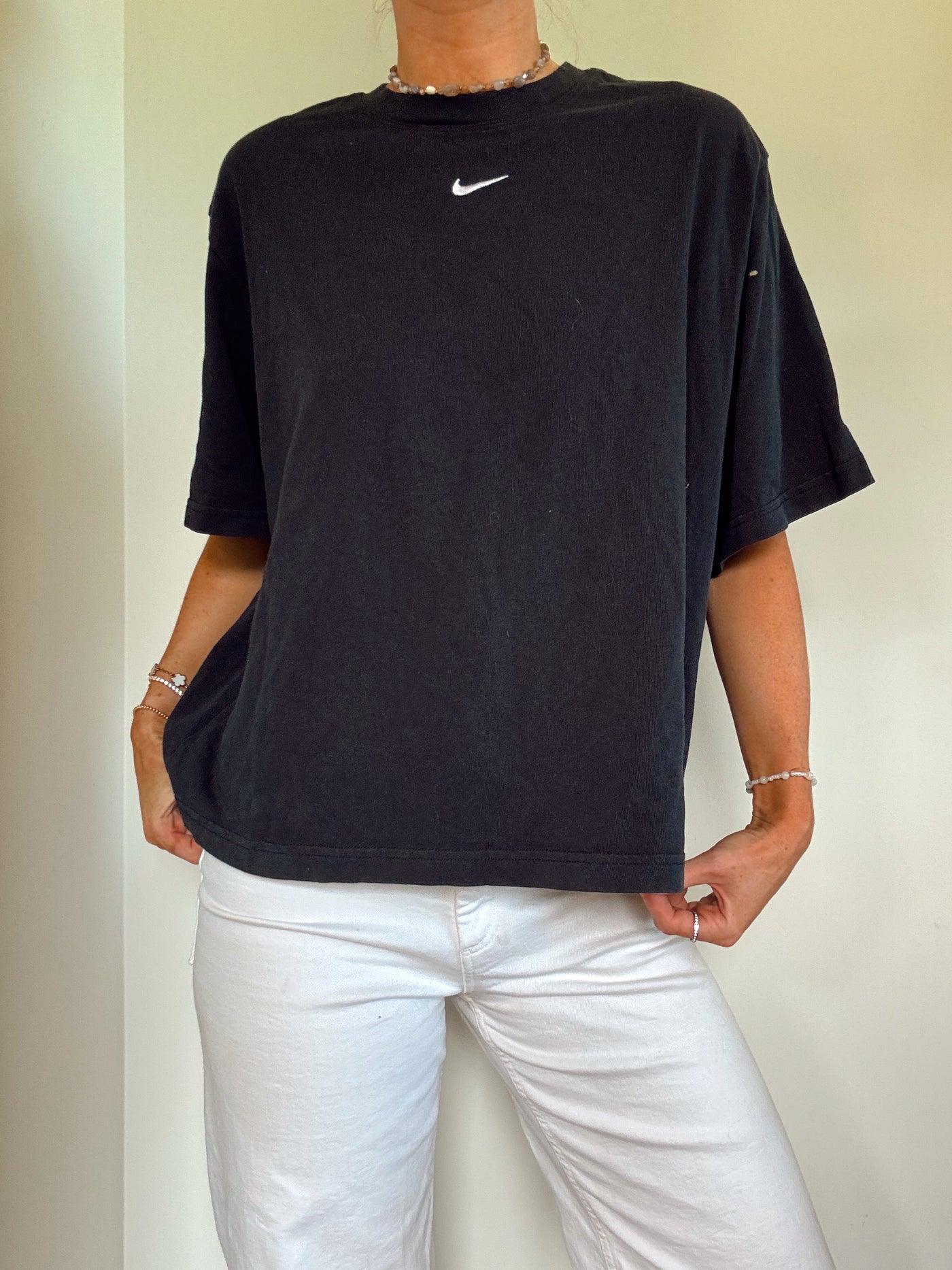 Black middle swoosh Nike T-shirt