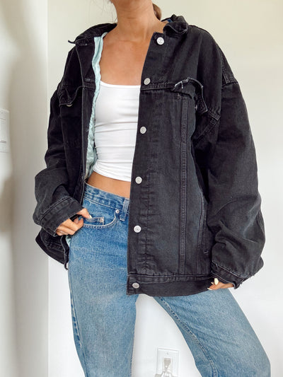Levi’s black denim jacket