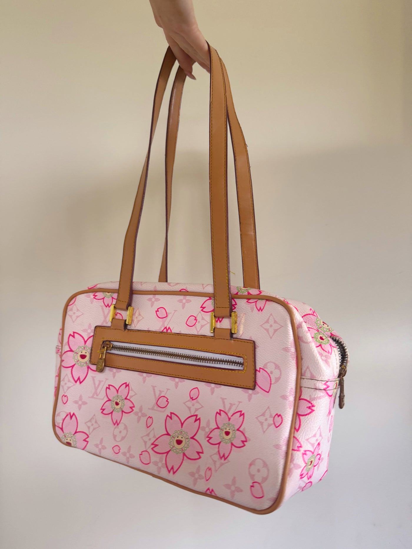 Luxury inspired LV purse