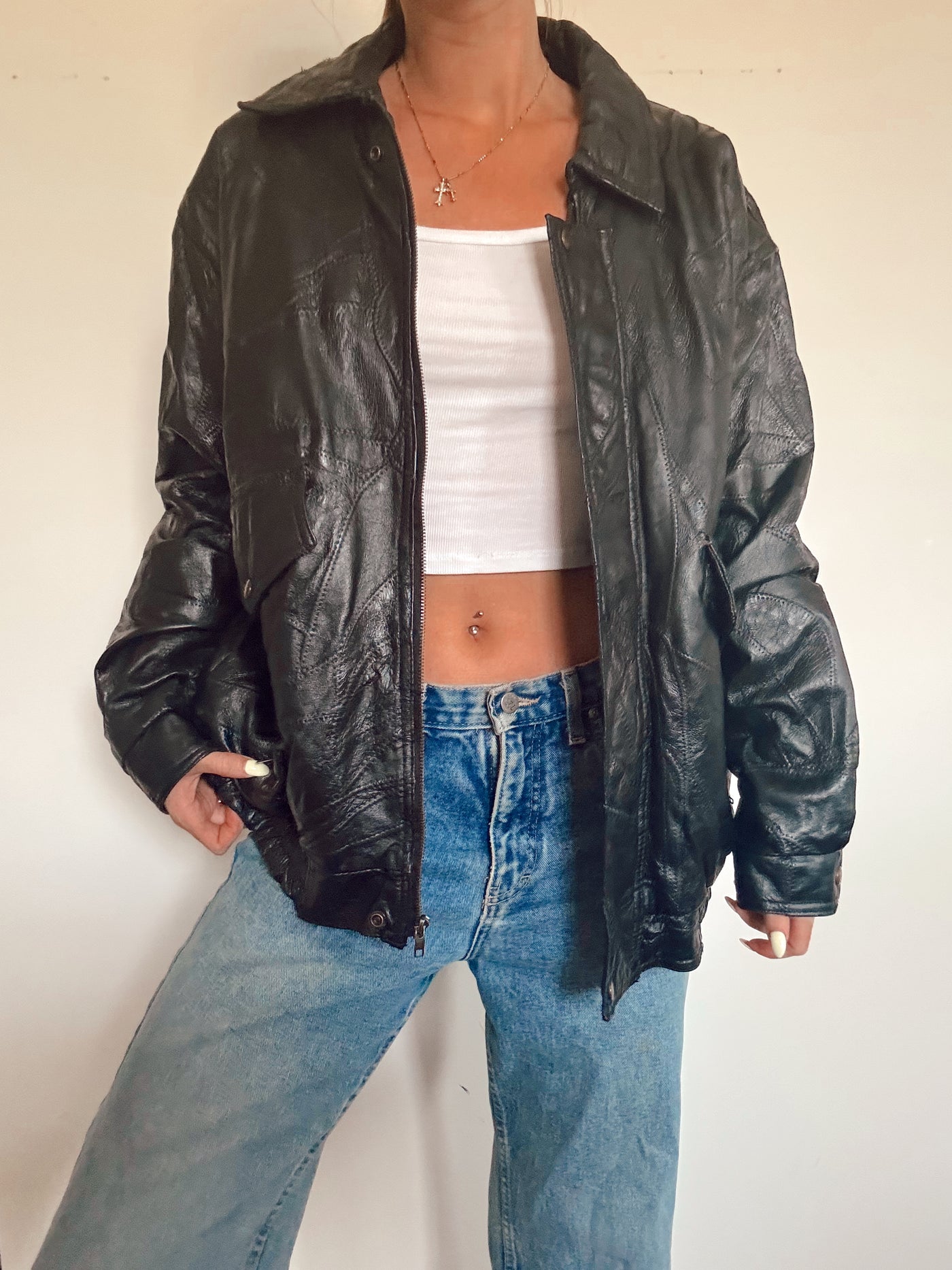 Vintage nyc staple leather bomber shaped jacket