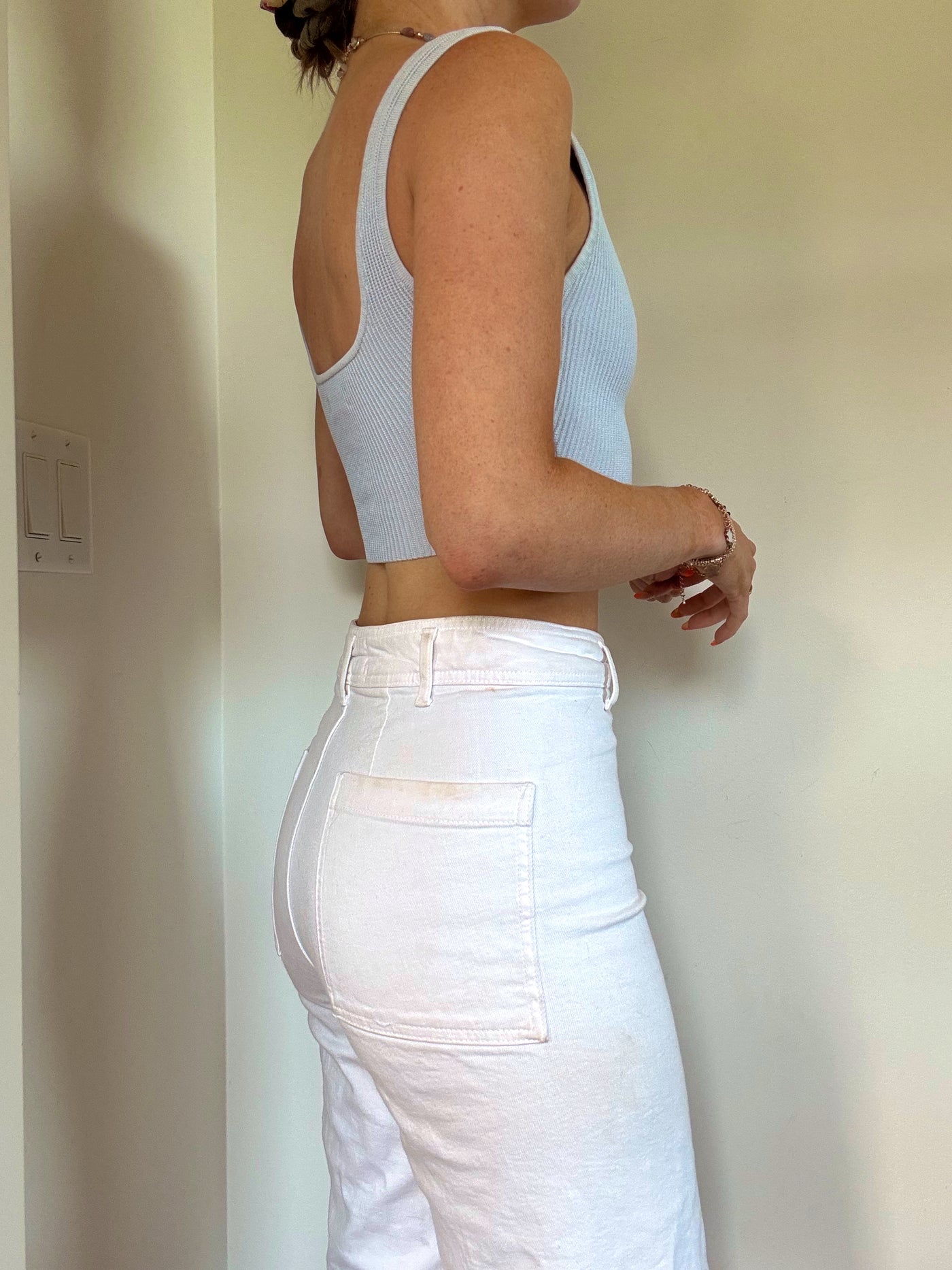Baby blue Babaton Aritzia sculpt knit tank top