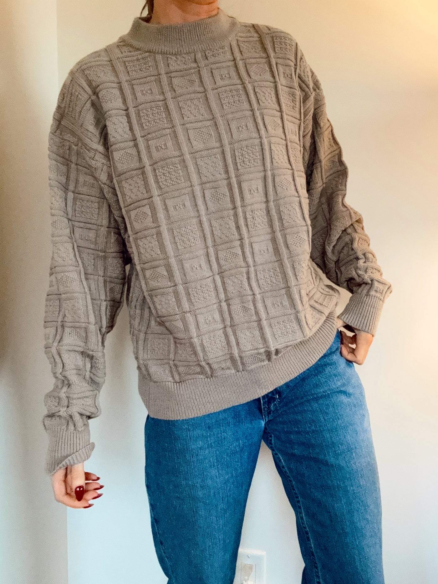 Vintage beige toffee nut plaid knit sweater