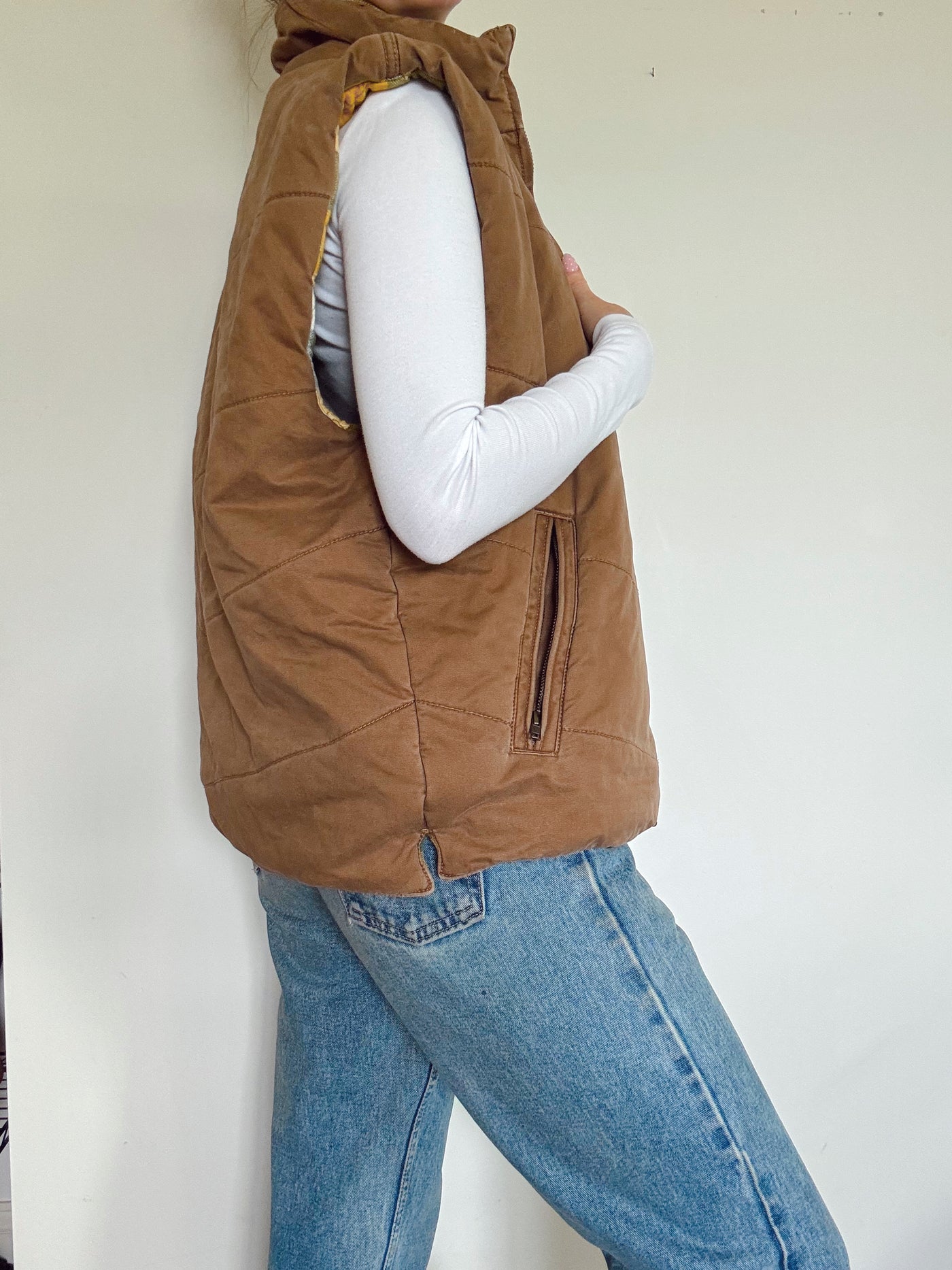 Golden chestnut pleated vest